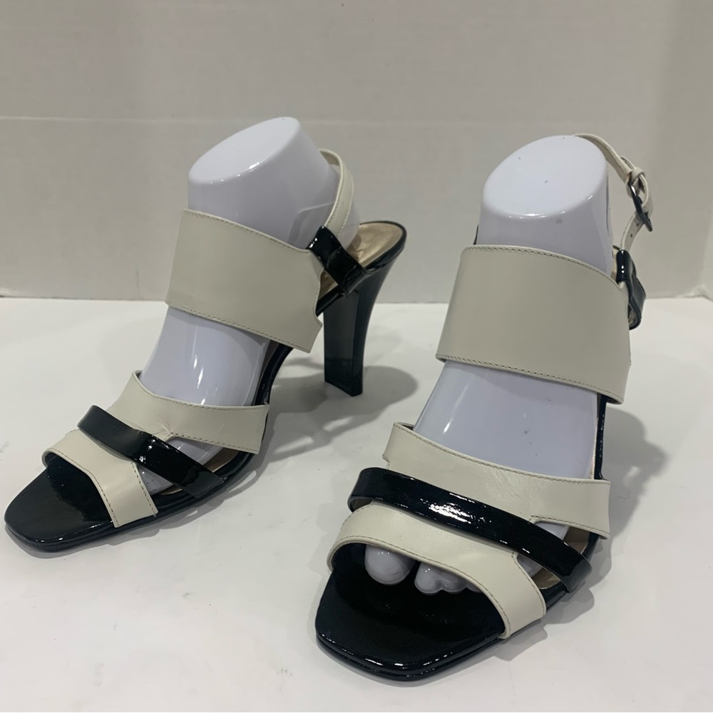 WORTHINGTON size 11 stunning cream black sandals heels sling back never worn
